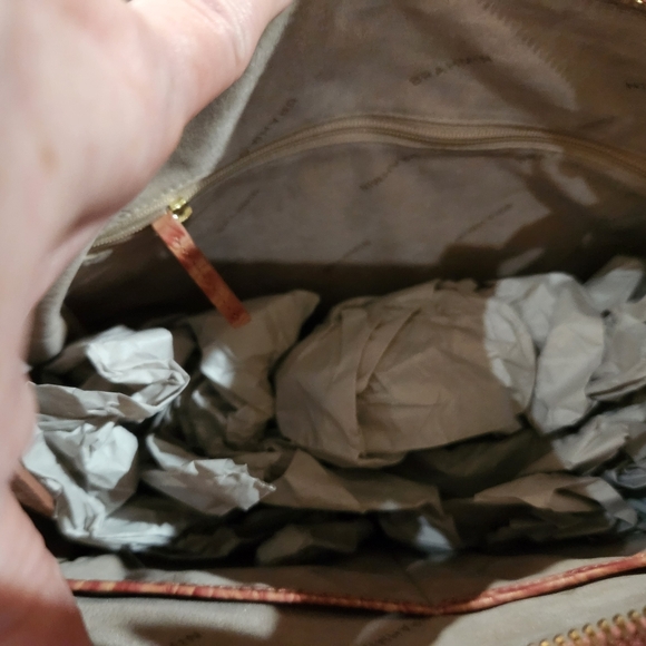 ❣️ Brahmin Sandshell Melbourne Amira Bag RARE HTF...Beautiful - Picture 8 of 8